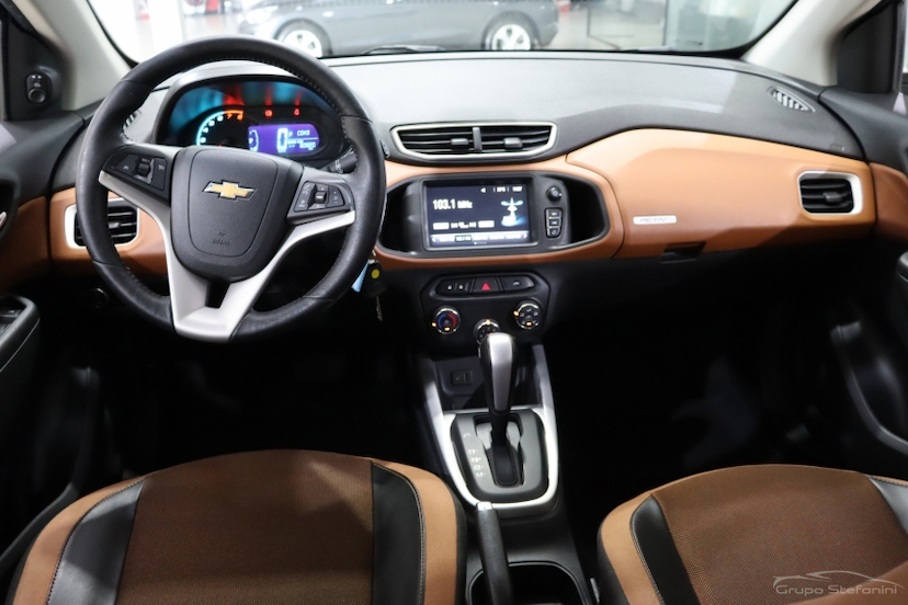 Foto do veículo CHEVROLET ONIX 1.4 MPFI ACTIV 8V FLEX 4P AUTOMÁTICO 2018 82.820 KM 66.990,00