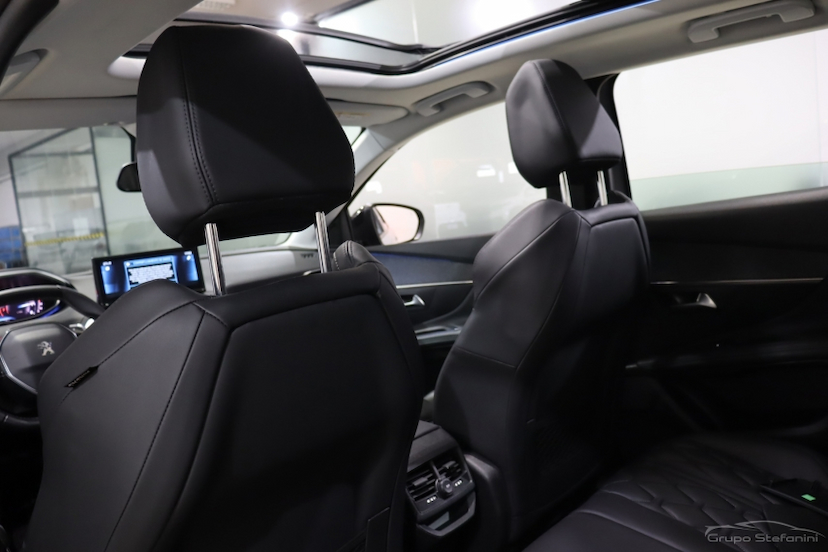 Foto do veículo PEUGEOT 3008 1.6 16V THP GASOLINA GRIFFE AUTOMÁTICO 2023 23.746 KM 171.990,00