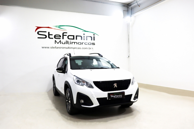 Foto do veículo PEUGEOT 2008 1.6 16V FLEX ALLURE PACK 4P AUTOMÁTICO 2022 48.617 KM 72.990,00