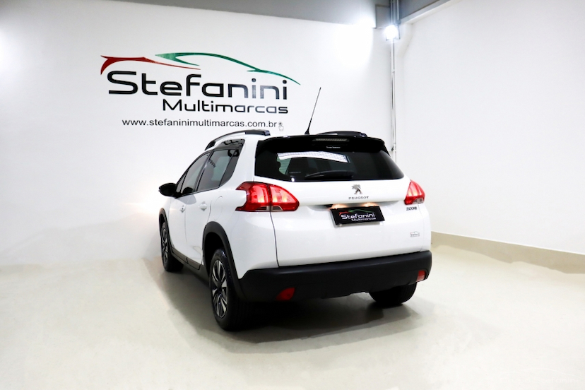 Foto do veículo PEUGEOT 2008 1.6 16V FLEX ALLURE PACK 4P AUTOMÁTICO 2022 48.617 KM 72.990,00