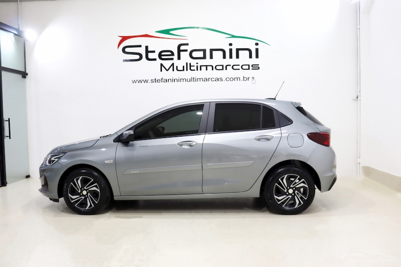 Foto do veículo CHEVROLET ONIX 1.0 FLEX LT MANUAL 2025 2.377 KM 86.990,00