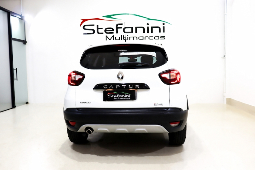 Foto do veículo RENAULT CAPTUR 1.6 16V SCE FLEX ZEN X-TRONIC 2018 84.792 KM 67.990,00