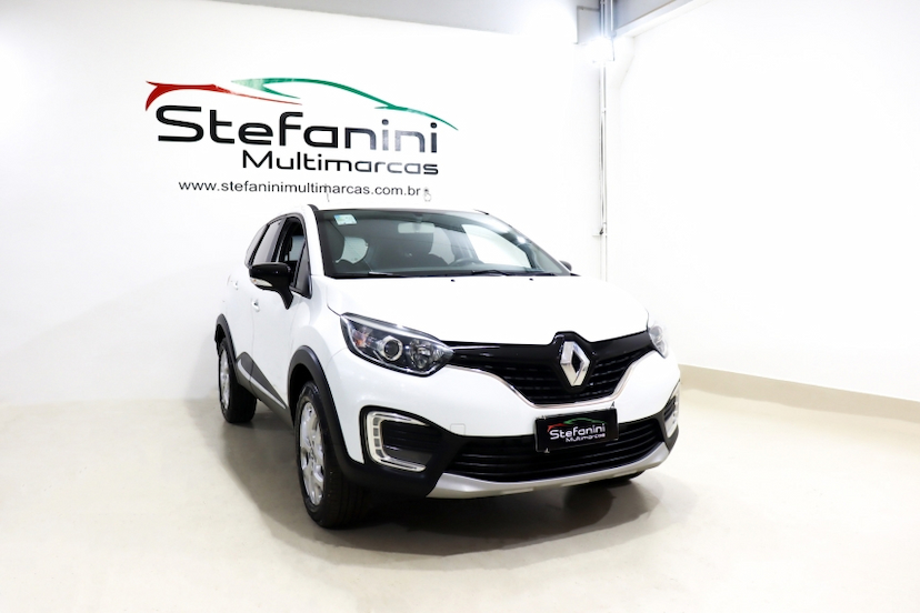 Foto do veículo RENAULT CAPTUR 1.6 16V SCE FLEX ZEN X-TRONIC 2018 84.792 KM 67.990,00