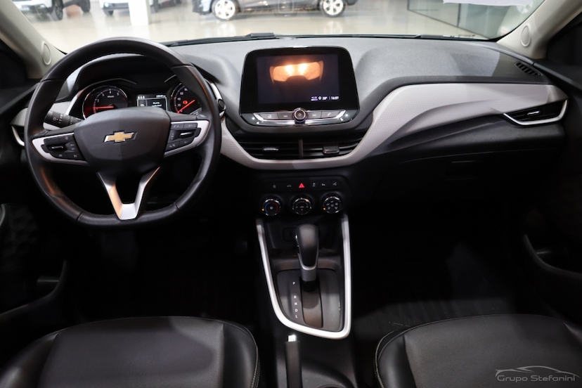 Foto do veículo CHEVROLET ONIX 1.0 TURBO FLEX PREMIER AUTOMÁTICO 2023 28.949 KM 90.990,00
