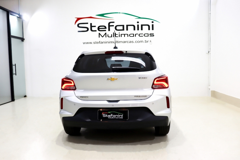 Foto do veículo CHEVROLET ONIX 1.0 TURBO FLEX PREMIER AUTOMÁTICO 2023 28.949 KM 90.990,00