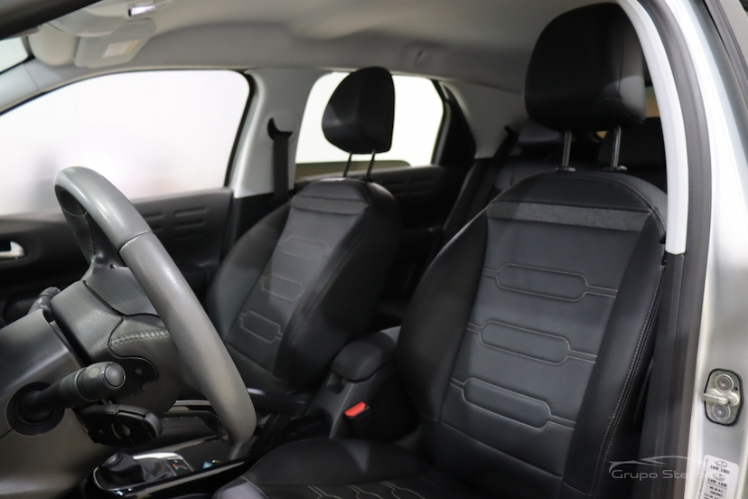 Foto do veículo CITROËN C4 CACTUS 1.6 THP FLEX SHINE EAT6 2019 55.267 KM 79.990,00