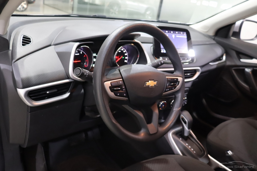 Foto do veículo CHEVROLET TRACKER 1.0 TURBO FLEX AUTOMÁTICO 2023 81.947 KM 93.890,00
