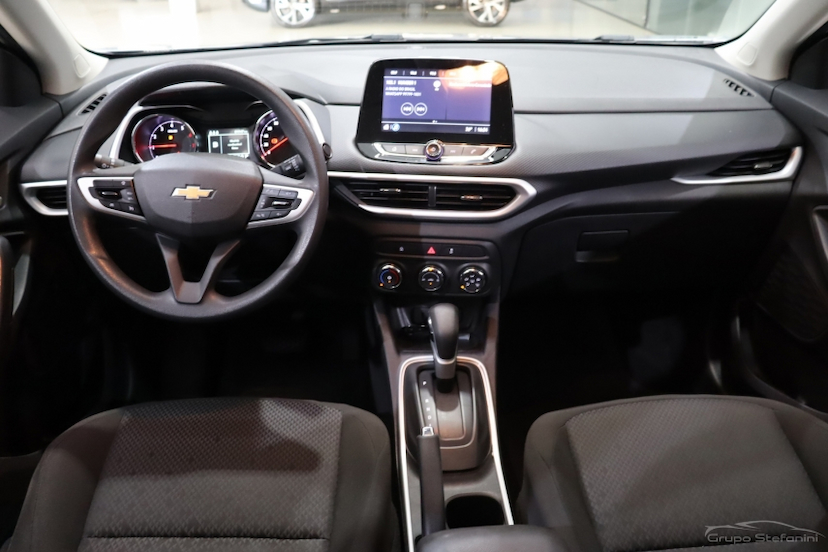 Foto do veículo CHEVROLET TRACKER 1.0 TURBO FLEX AUTOMÁTICO 2023 81.947 KM 93.890,00