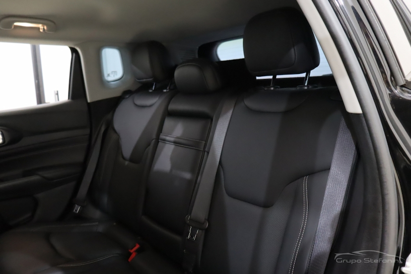 Foto do veículo JEEP COMPASS 1.3 T270 TURBO FLEX LONGITUDE AT6 2024 16.471 KM 159.890,00