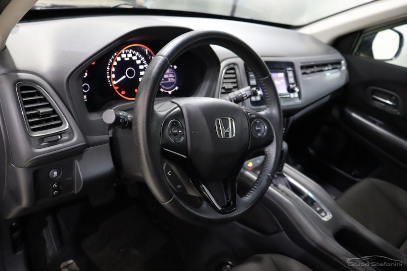 Foto do veículo HONDA HR-V 1.8 16V FLEX EX 4P AUTOMÁTICO 2016 65.785 KM 99.990,00