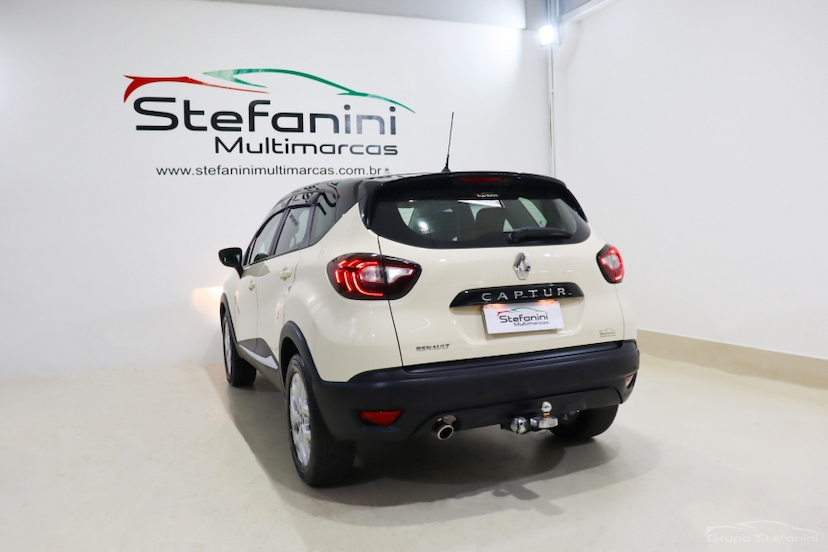 Foto do veículo RENAULT CAPTUR 1.6 16V SCE FLEX LIFE X-TRONIC 2019 86.816 KM 71.990,00