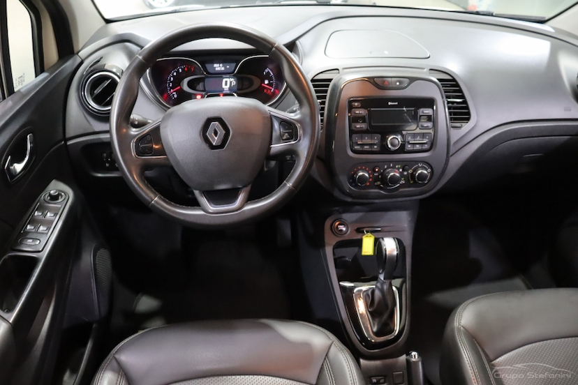 Foto do veículo RENAULT CAPTUR 1.6 16V SCE FLEX LIFE X-TRONIC 2019 86.816 KM 71.990,00