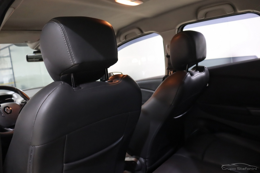 Foto do veículo RENAULT CAPTUR 1.6 16V SCE FLEX LIFE X-TRONIC 2019 86.816 KM 71.990,00
