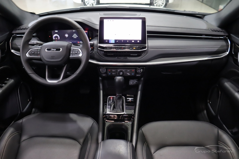 Foto do veículo JEEP COMPASS 1.3 T270 TURBO FLEX S AT6 2024 72.052 KM 194.990,00
