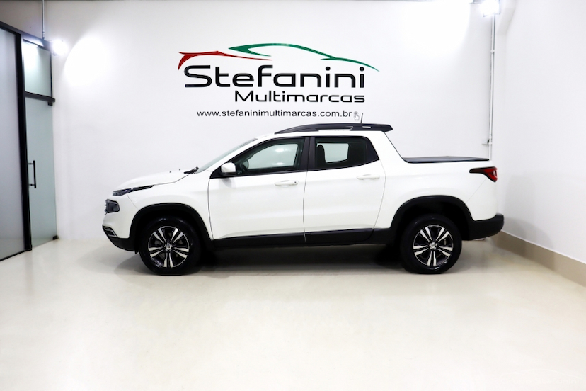 Foto do veículo FIAT TORO 2.0 16V TURBO DIESEL FREEDOM 4WD AT9 2022 64.882 KM 119.990,00