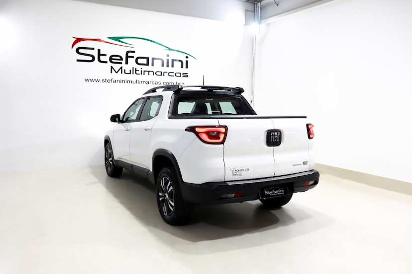 Foto do veículo FIAT TORO 2.0 16V TURBO DIESEL FREEDOM 4WD AT9 2022 64.882 KM 119.990,00