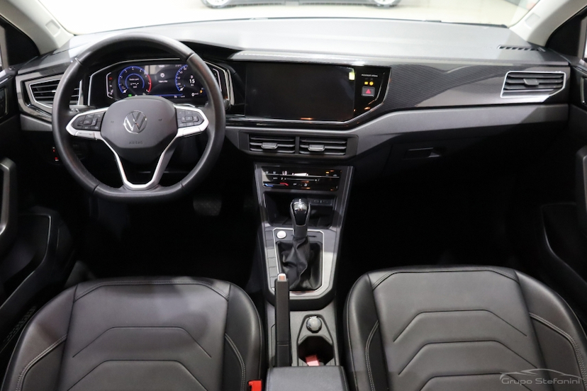 Foto do veículo VOLKSWAGEN POLO 1.0 170 TSI HIGHLINE AUTOMÁTICO 2024 31.523 KM 103.990,00