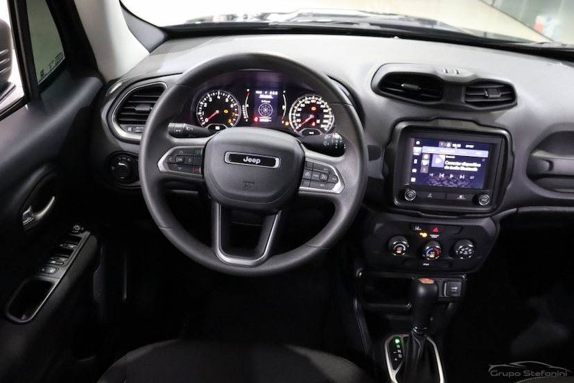 Foto do veículo JEEP RENEGADE 1.3 T270 TURBO FLEX AT6 2024 25.053 KM 106.990,00