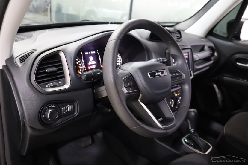 Foto do veículo JEEP RENEGADE 1.3 T270 TURBO FLEX AT6 2024 25.053 KM 106.990,00
