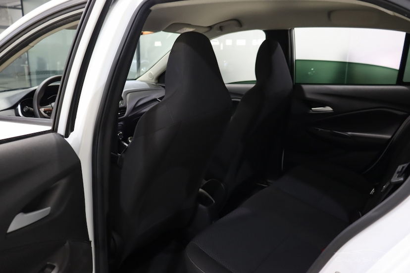 Foto do veículo CHEVROLET ONIX 1.0 FLEX LT MANUAL 2023 89.033 KM 66.490,00