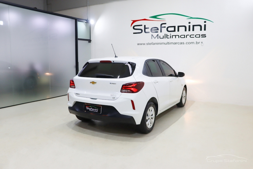Foto do veículo CHEVROLET ONIX 1.0 FLEX LT MANUAL 2023 89.033 KM 66.490,00