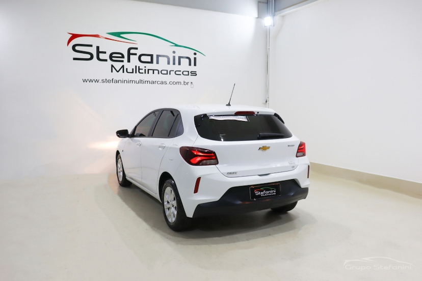 Foto do veículo CHEVROLET ONIX 1.0 FLEX LT MANUAL 2023 89.033 KM 66.490,00
