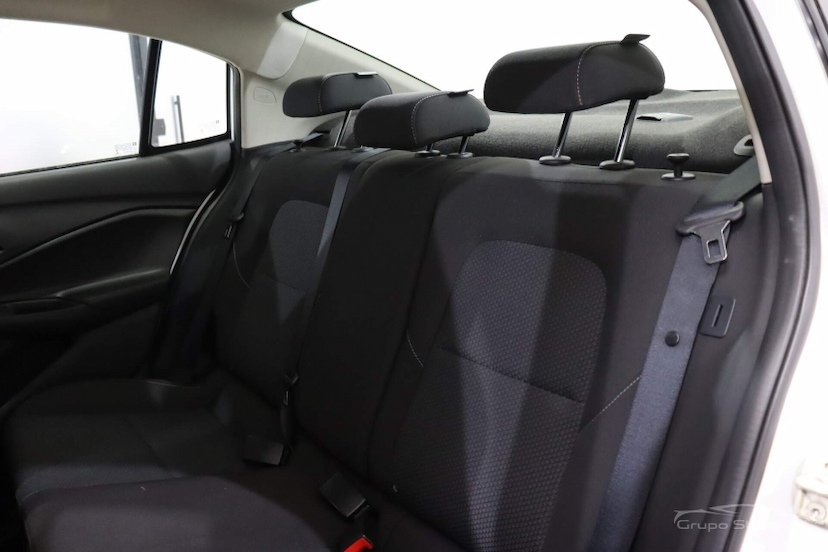 Foto do veículo CHEVROLET ONIX 1.0 TURBO FLEX PLUS LT MANUAL 2023 63.743 KM 72.990,00