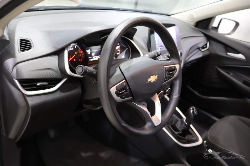Foto do veículo CHEVROLET ONIX 1.0 TURBO FLEX PLUS LT MANUAL 2023 63.743 KM 72.990,00