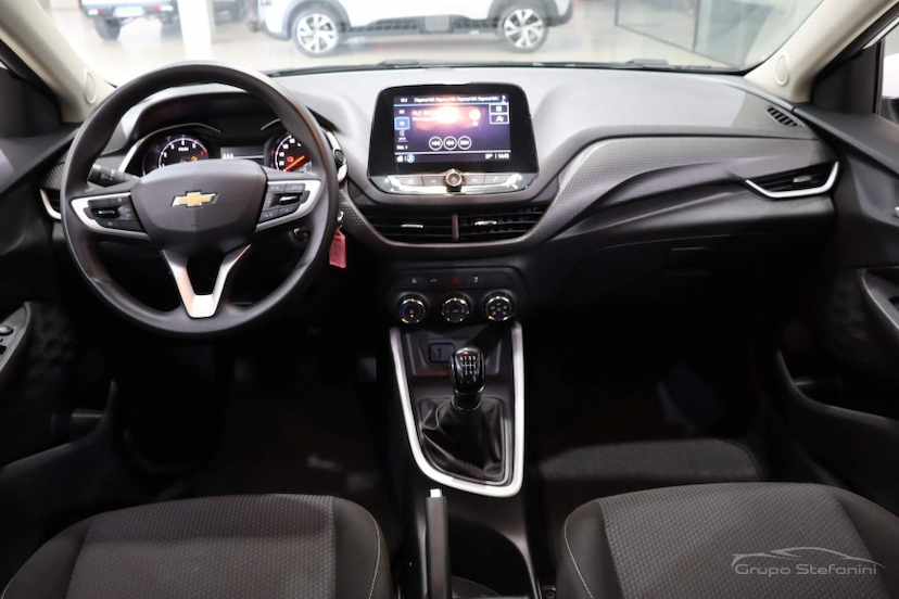 Foto do veículo CHEVROLET ONIX 1.0 TURBO FLEX PLUS LT MANUAL 2023 63.743 KM 72.990,00