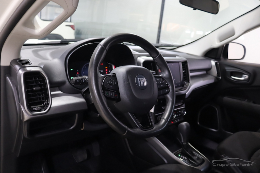 Foto do veículo FIAT TORO 2.0 16V TURBO DIESEL FREEDOM 4WD AT9 2022 94.131 KM 118.990,00