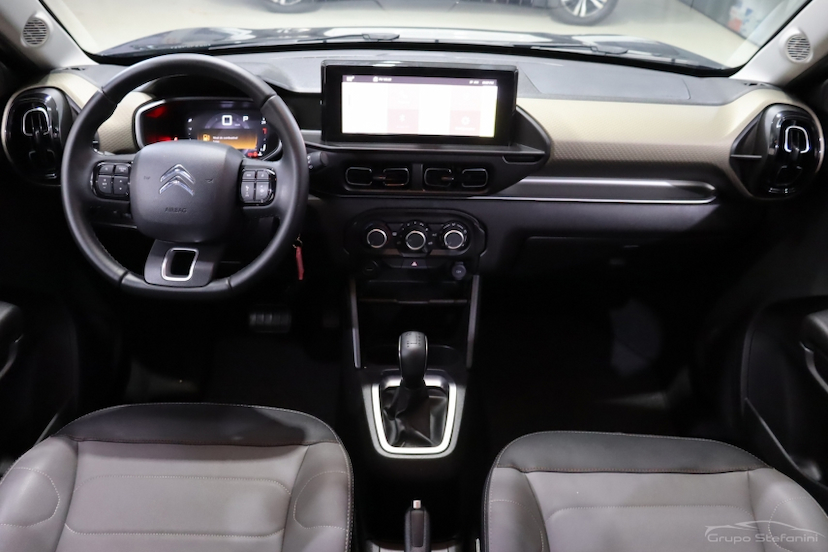 Foto do veículo CITROËN C3 AIRCROSS 1.0 TURBO 200 FLEX SHINE CVT 2024 15.347 KM 109.990,00