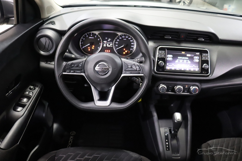 Foto do veículo NISSAN KICKS 1.6 16V FLEXSTART SENSE MANUAL 2022 60.929 KM 90.990,00