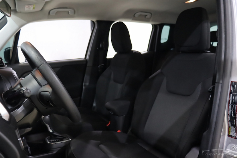 Foto do veículo JEEP RENEGADE 1.8 16V FLEX SPORT 4P AUTOMÁTICO 2020 53.057 KM 76.990,00