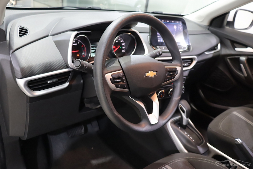 Foto do veículo CHEVROLET TRACKER 1.0 TURBO FLEX LT AUTOMÁTICO 2024 28.083 KM 107.790,00