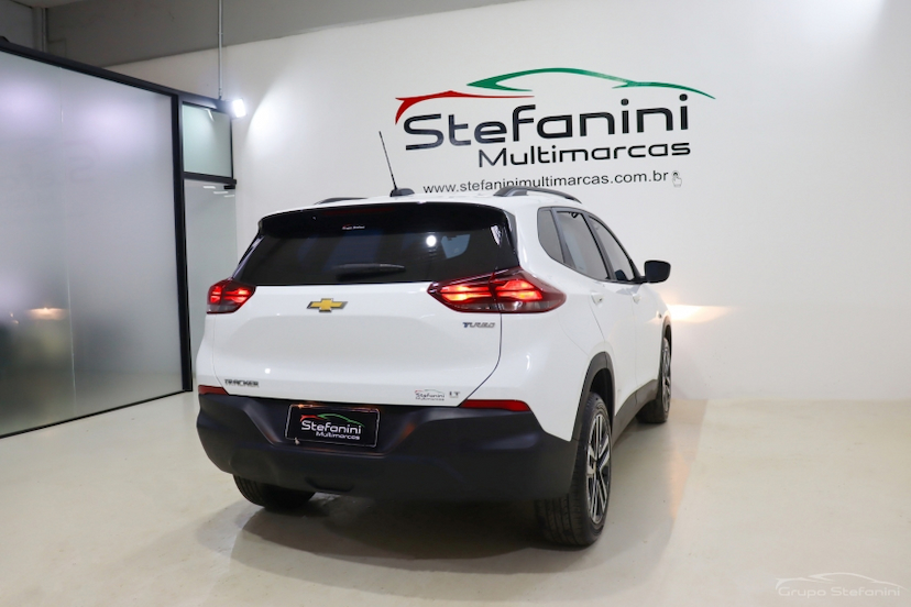 Foto do veículo CHEVROLET TRACKER 1.0 TURBO FLEX LT AUTOMÁTICO 2024 28.083 KM 107.790,00