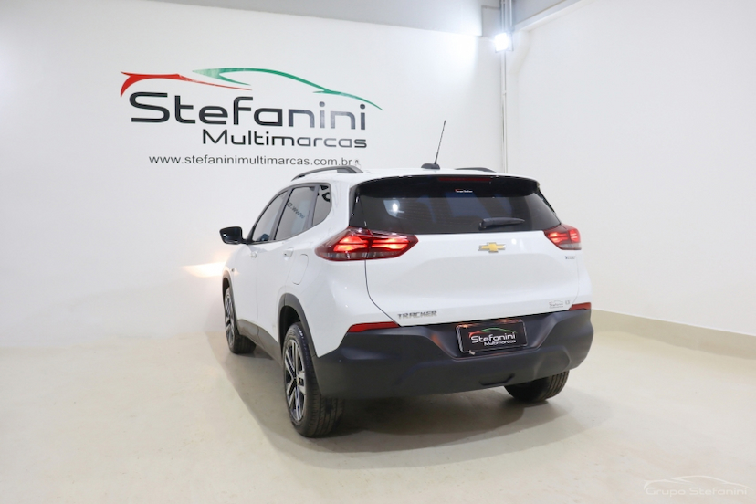 Foto do veículo CHEVROLET TRACKER 1.0 TURBO FLEX LT AUTOMÁTICO 2024 28.083 KM 107.790,00