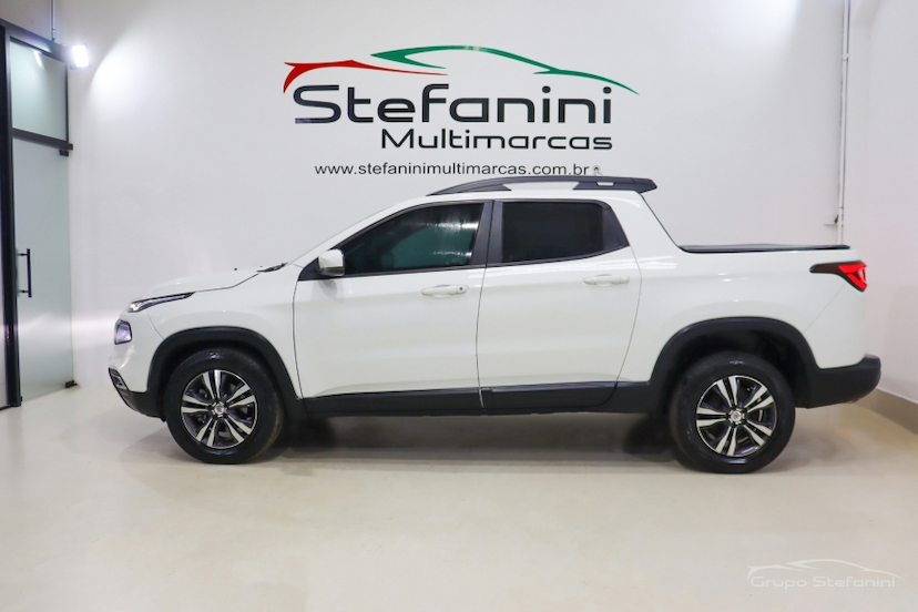 Foto do veículo FIAT TORO 2.0 16V TURBO DIESEL FREEDOM 4WD AT9 2022 47.681 KM 119.790,00