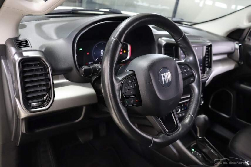 Foto do veículo FIAT TORO 2.0 16V TURBO DIESEL VOLCANO 4WD AT9 2022 92.174 KM 124.990,00