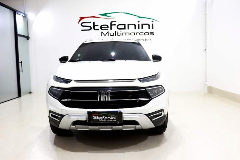 Foto do veículo FIAT TORO 2.0 16V TURBO DIESEL VOLCANO 4WD AT9 2022 92.174 KM 124.990,00