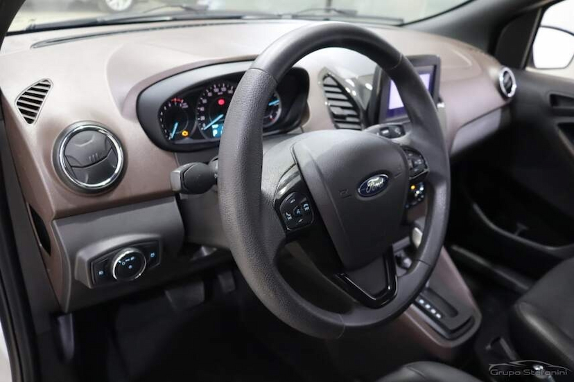 Foto do veículo FORD KA 1.5 TI-VCT FLEX FREESTYLE AUTOMÁTICO 2021 86.496 KM 64.990,00