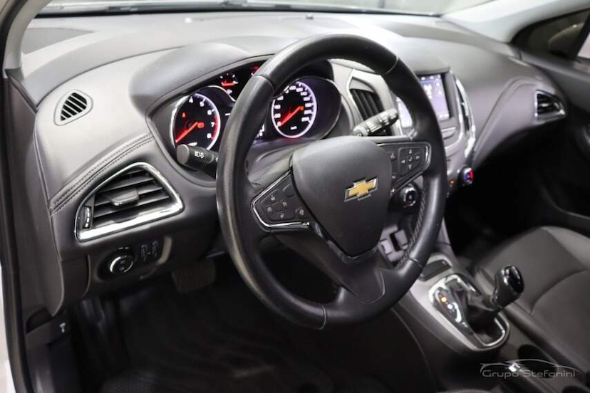Foto do veículo CHEVROLET CRUZE 1.4 TURBO LT 16V FLEX 4P AUTOMÁTICO 2020 58.968 KM 94.990,00