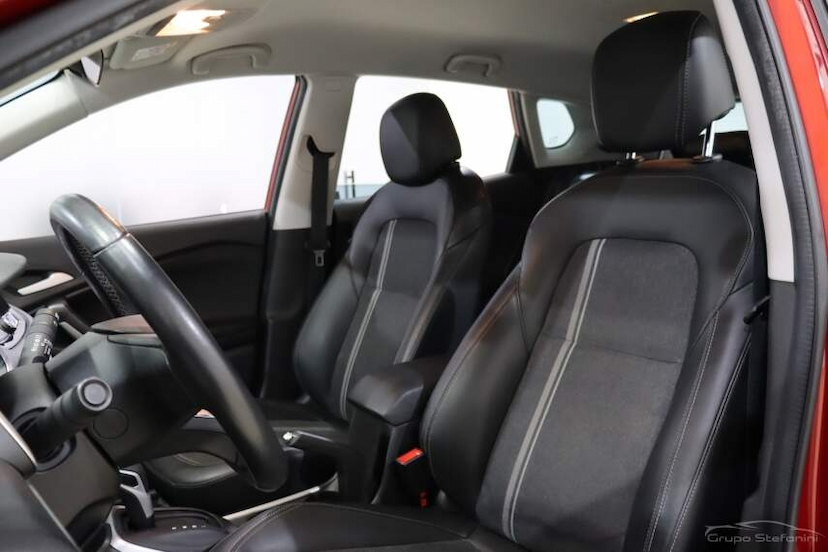Foto do veículo CHEVROLET TRACKER 1.0 TURBO FLEX LTZ AUTOMÁTICO 2022 38.908 KM 107.990,00