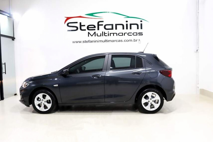 Foto do veículo CHEVROLET ONIX 1.0 TURBO FLEX LTZ AUTOMÁTICO 2024 12.420 KM 94.990,00