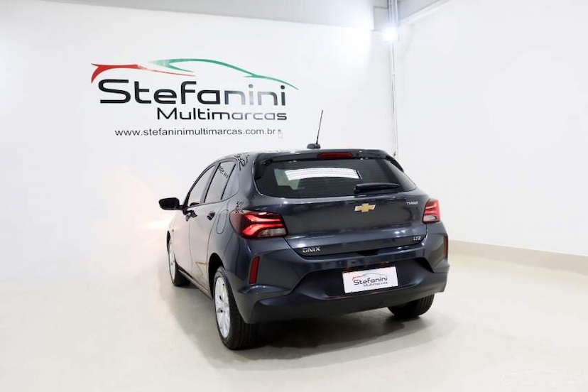 Foto do veículo CHEVROLET ONIX 1.0 TURBO FLEX LTZ AUTOMÁTICO 2024 12.420 KM 94.990,00