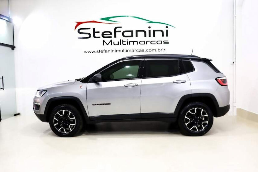 Foto do veículo JEEP COMPASS 2.0 16V DIESEL TRAILHAWK 4X4 AUTOMÁTICO 2021 46.682 KM 134.990,00