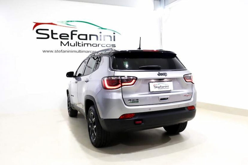Foto do veículo JEEP COMPASS 2.0 16V DIESEL TRAILHAWK 4X4 AUTOMÁTICO 2021 46.682 KM 134.990,00