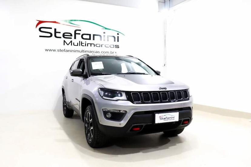 Foto do veículo JEEP COMPASS 2.0 16V DIESEL TRAILHAWK 4X4 AUTOMÁTICO 2021 46.682 KM 134.990,00