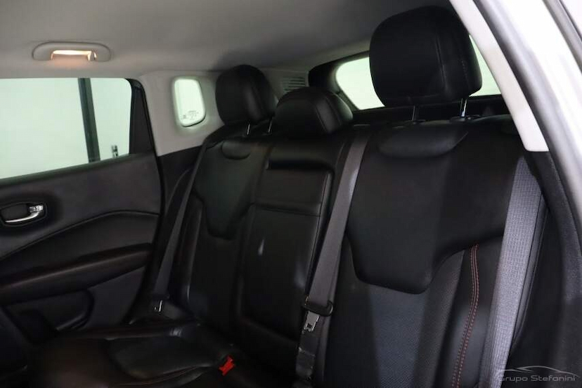 Foto do veículo JEEP COMPASS 2.0 16V DIESEL TRAILHAWK 4X4 AUTOMÁTICO 2021 46.682 KM 134.990,00