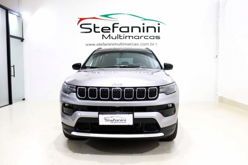 Foto do veículo JEEP COMPASS 1.3 T270 TURBO FLEX LONGITUDE AT6 2024 10.671 KM 162.990,00