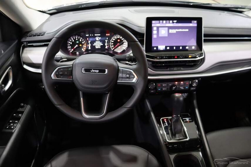 Foto do veículo JEEP COMPASS 1.3 T270 TURBO FLEX LONGITUDE AT6 2024 10.671 KM 162.990,00
